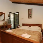 And With Parking Space Moscenicka Draga, Opatija - 7772 Guest house