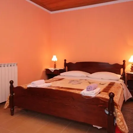 And With Parking Space Moscenicka Draga, Opatija - 7772 Maison d'hôtes 2*