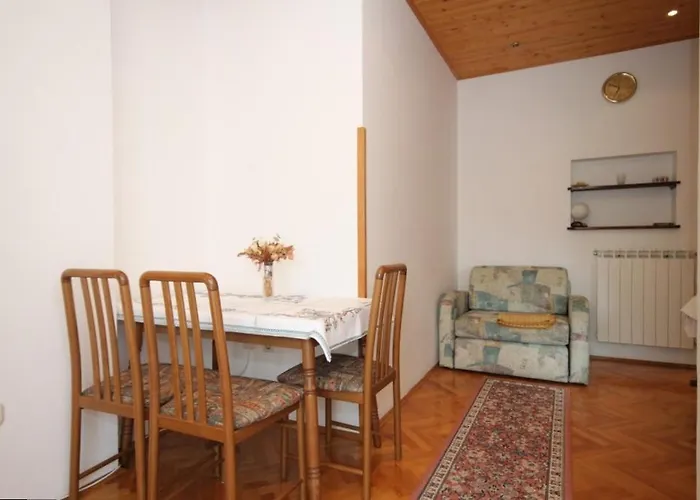 And With Parking Space Moscenicka Draga, Opatija - 7772 Maison d'hôtes