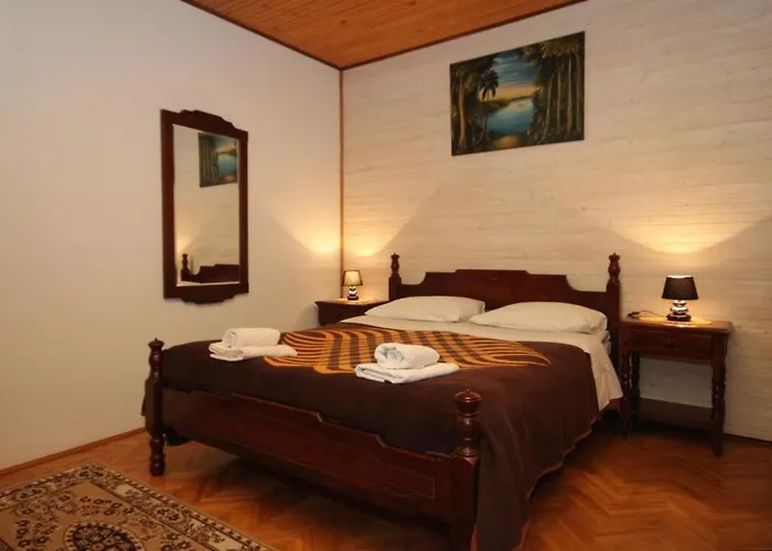 And With Parking Space Moscenicka Draga, Opatija - 7772 Maison d'hôtes Mošćenička Draga